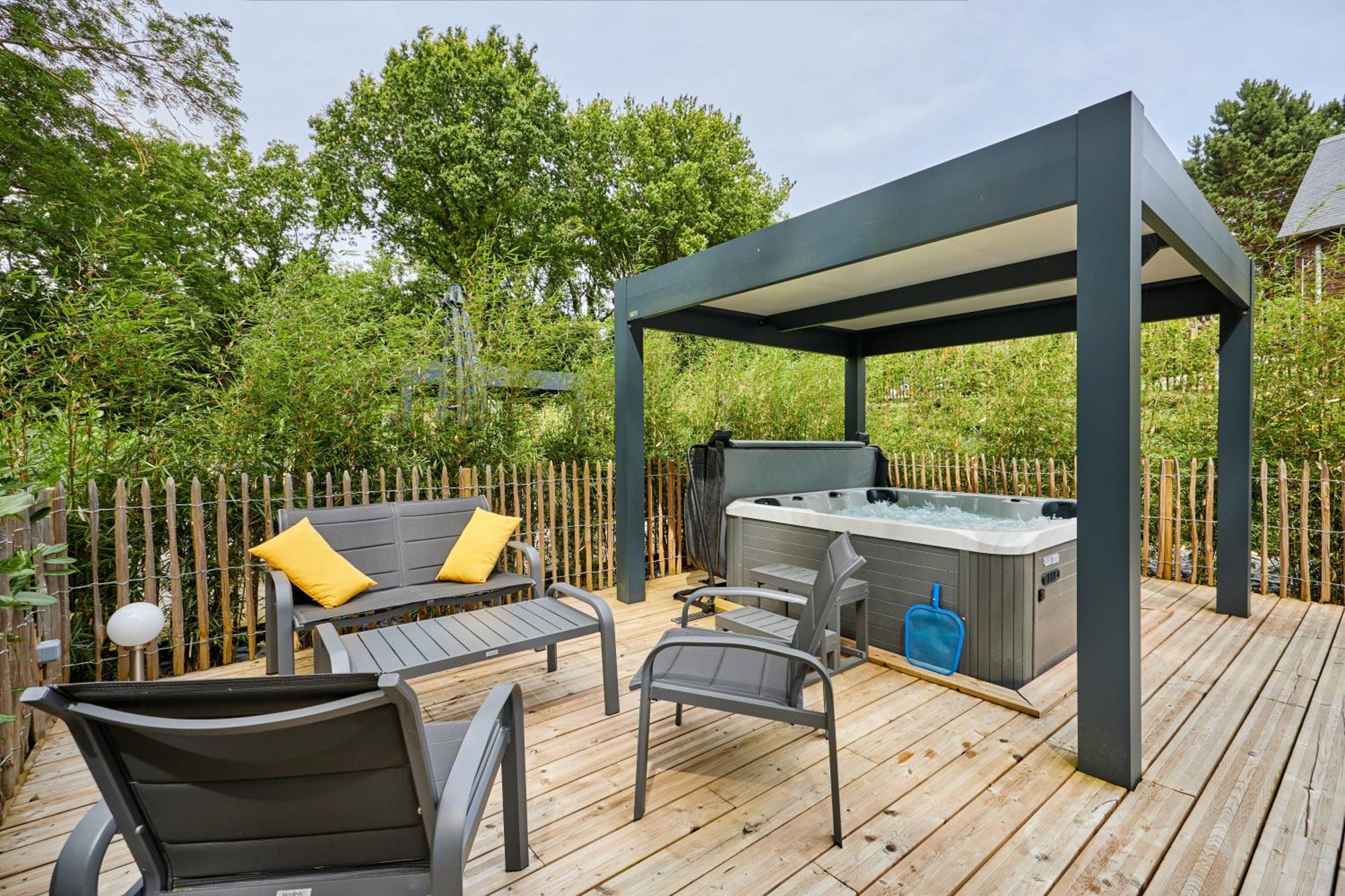 Domaine Du Gros Chene - Terrasses Avec Jacuzzis Privatifs Apartment Ablon Luaran gambar